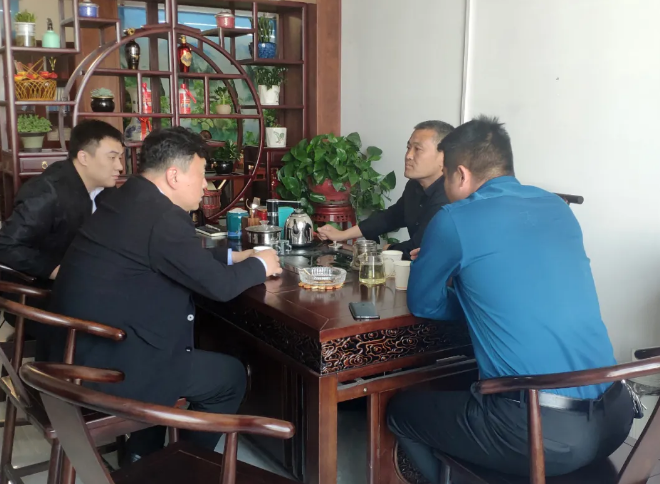  分析市场 13日上午张宝胜一行人来到了位于安阳市的智融汽车销售有限公司
-国际物流